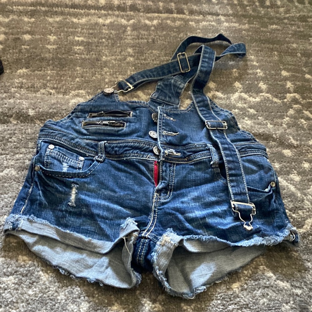 Overall jean shorts